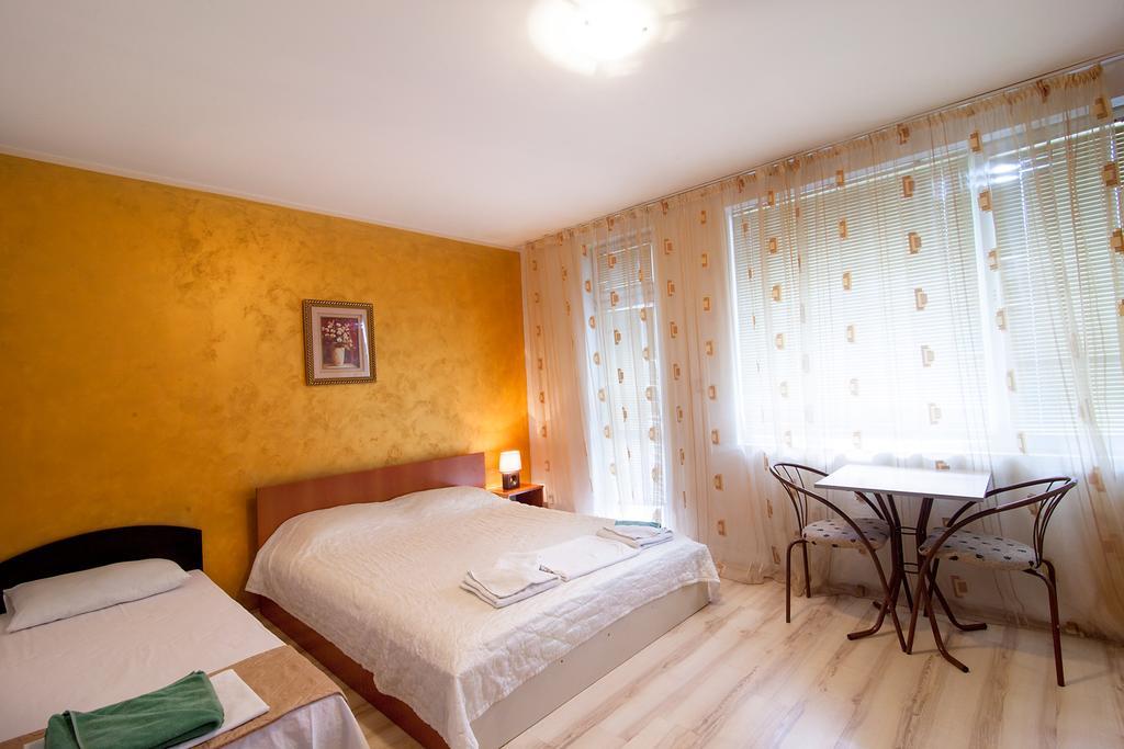 Hotel Zara Rooms Стара-Заґора Екстер'єр фото