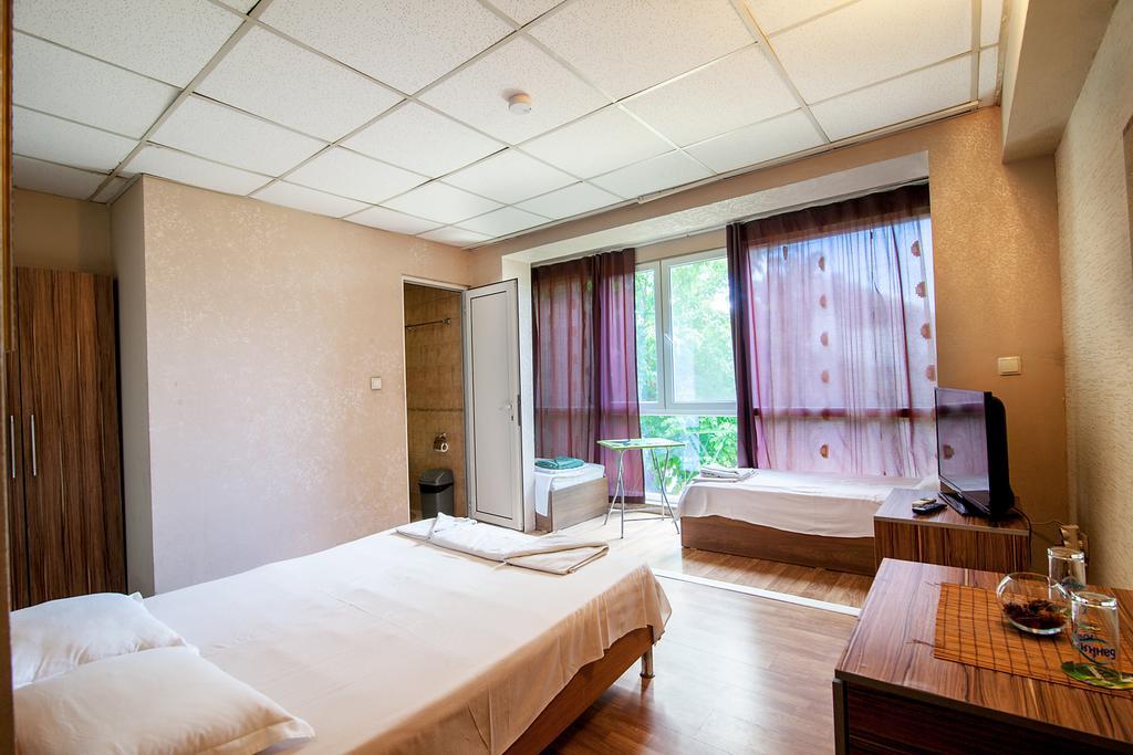 Hotel Zara Rooms Стара-Заґора Екстер'єр фото
